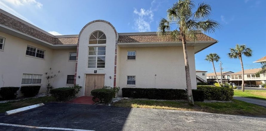 Condominio en Bradenton, Florida, 1 dormitorio  № 2148738