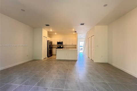 Touwnhouse à louer à Florida City, Floride: 4 chambres, 151.71 m2 № 1947833 - photo 8