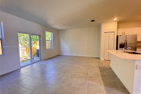 Touwnhouse à louer à Florida City, Floride: 4 chambres, 151.71 m2 № 1947833 - photo 7