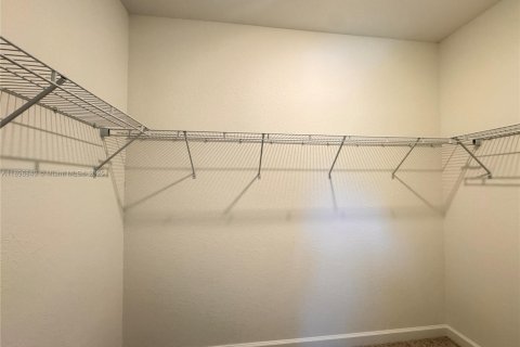 Touwnhouse à louer à Florida City, Floride: 4 chambres, 151.71 m2 № 1947833 - photo 14