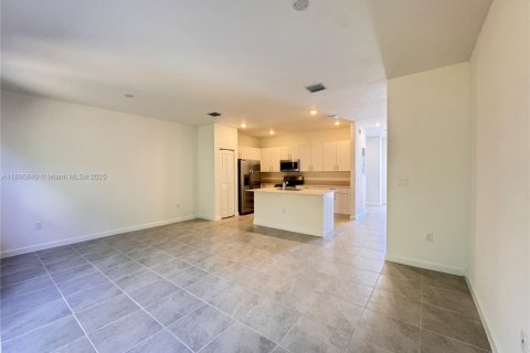 Touwnhouse à louer à Florida City, Floride: 4 chambres, 151.71 m2 № 1947833 - photo 9