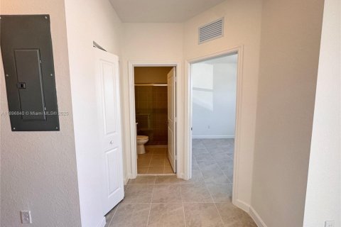 Touwnhouse à louer à Florida City, Floride: 4 chambres, 151.71 m2 № 1947833 - photo 12