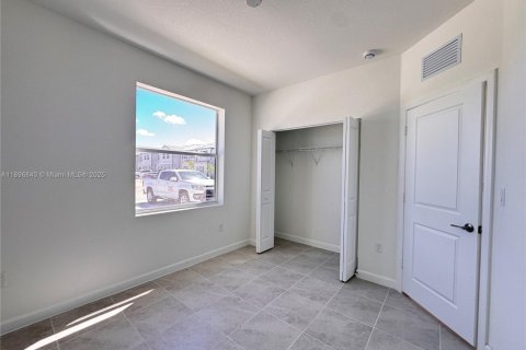 Touwnhouse à louer à Florida City, Floride: 4 chambres, 151.71 m2 № 1947833 - photo 13