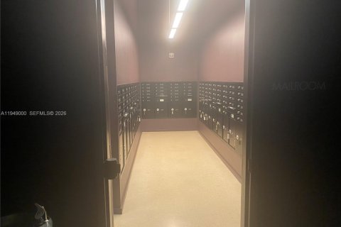 Снять в аренду кондоминиум в Майами, Флорида 1 спальня, 52.4м2, № 2004730 - фото 7