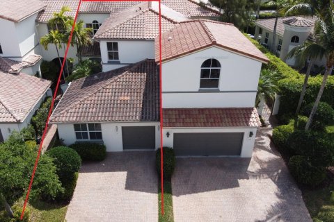 Townhouse in Hollywood, Florida 3 bedrooms, 236.34 sq.m. № 1741279 - photo 29