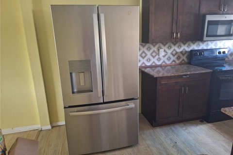 Condo in New Port Richey, Florida, 2 bedrooms  № 1904314 - photo 14