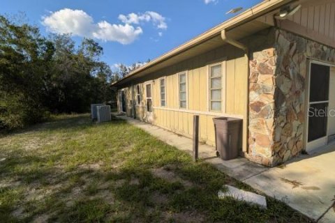 Villa ou maison à vendre à Weeki Wachee, Floride: 4 chambres, 354.05 m2 № 2419271 - photo 5