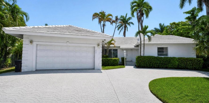 Casa en Fort Lauderdale, Florida 3 dormitorios, 220.18 m2 № 2352072