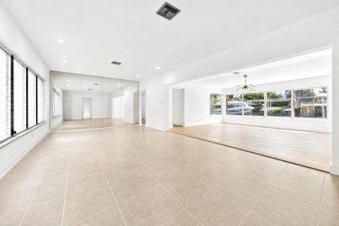 Casa en venta en Fort Lauderdale, Florida, 3 dormitorios, 220.18 m2 № 2352072 - foto 7