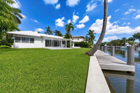 Casa en venta en Fort Lauderdale, Florida, 3 dormitorios, 220.18 m2 № 2352072 - foto 15