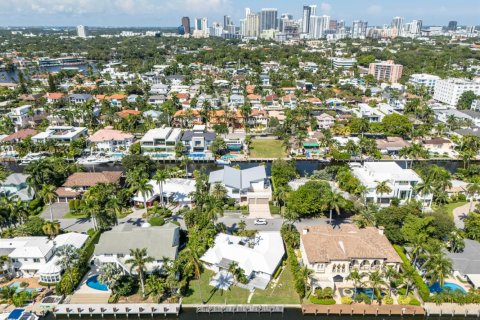 Casa en venta en Fort Lauderdale, Florida, 3 dormitorios, 220.18 m2 № 2352072 - foto 27