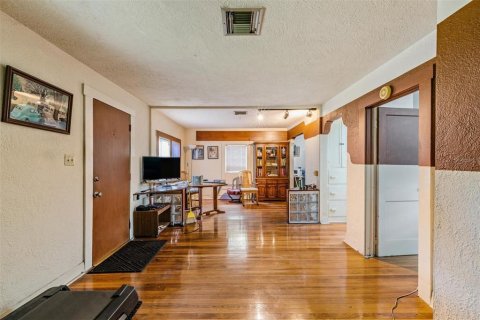 Villa ou maison à vendre à Tampa, Floride: 1 chambre, 91.42 m2 № 1919925 - photo 9