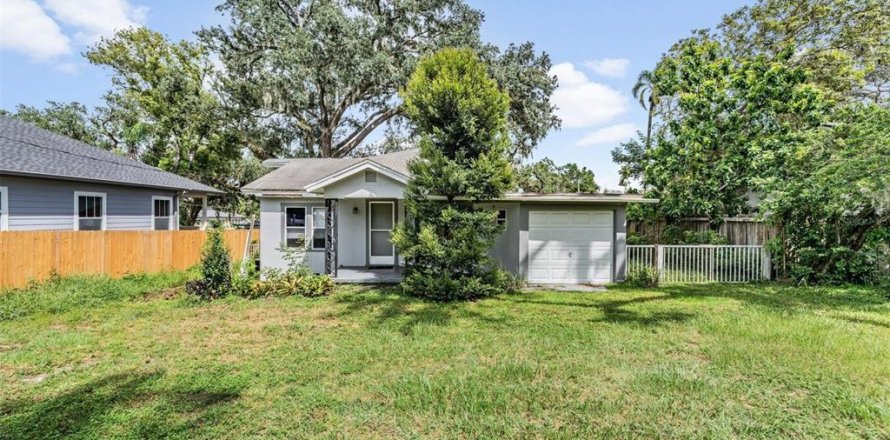 Villa ou maison à Tampa, Floride 1 chambre, 91.42 m2 № 1919925