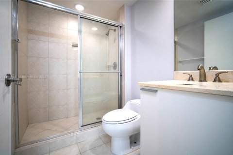 Condominio en venta en North Miami, Florida, 3 dormitorios, 167.32 m2 № 1712137 - foto 27