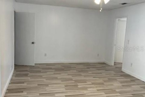 Casa en venta en Altamonte Springs, Florida, 3 dormitorios, 185.34 m2 № 1919693 - foto 3