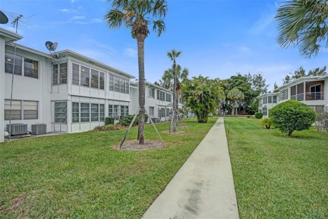 Copropriété à vendre à Pompano Beach, Floride: 1 chambre, 55.74 m2 № 2190760 - photo 25