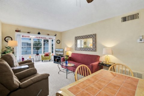 Copropriété à vendre à Pompano Beach, Floride: 1 chambre, 55.74 m2 № 2190760 - photo 15