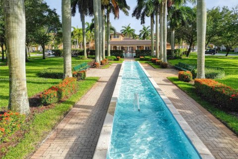 Condo in Pembroke Pines, Florida, 3 bedrooms  № 1955911 - photo 18