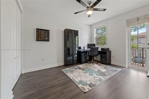 Condo in Pembroke Pines, Florida, 3 bedrooms  № 1955911 - photo 6