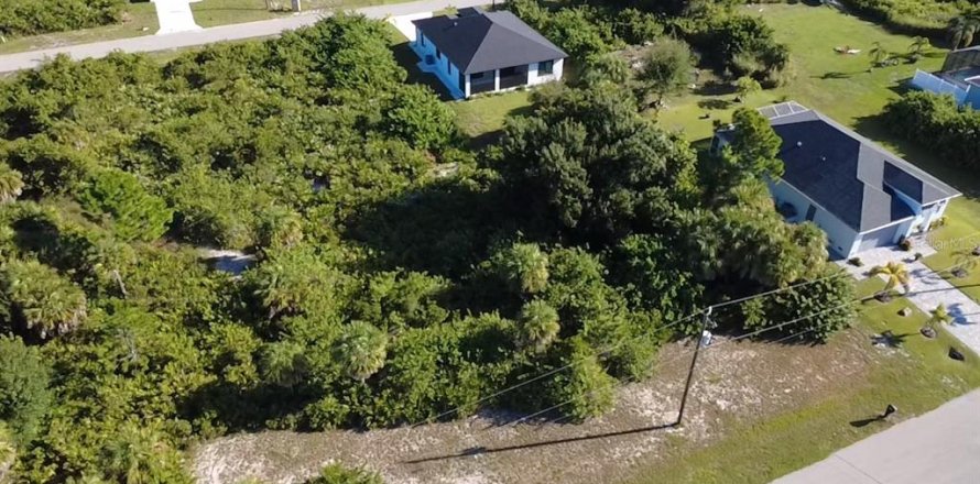 Land in Rotonda, Florida № 2384172