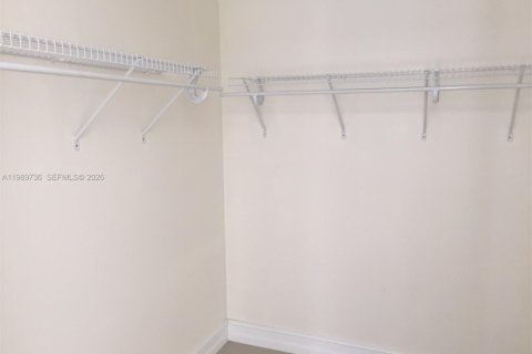 Купить кондоминиум в Майами, Флорида 1 спальня, 75.81м2, № 2051730 - фото 12