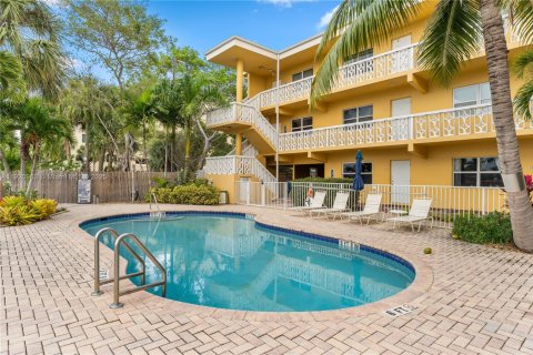 Condo in Fort Lauderdale, Florida, 1 bedroom  № 2018769 - photo 15