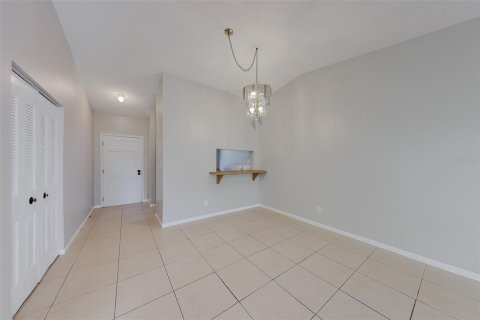 Propiedad comercial en venta en Tarpon Springs, Florida, 4 dormitorios, 156.08 m2 № 2101722 - foto 14