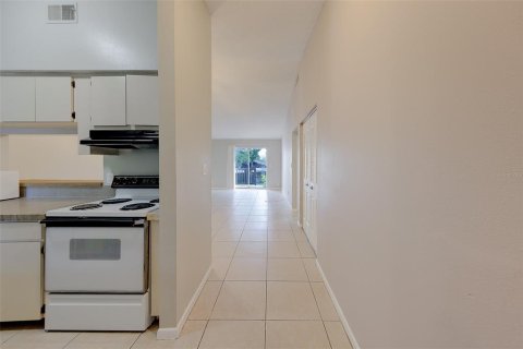 Propiedad comercial en venta en Tarpon Springs, Florida, 4 dormitorios, 156.08 m2 № 2101722 - foto 4