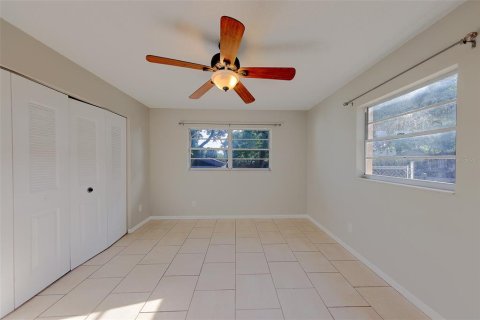 Propiedad comercial en venta en Tarpon Springs, Florida, 4 dormitorios, 156.08 m2 № 2101722 - foto 21