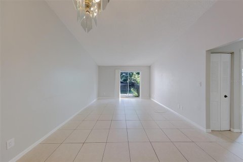 Propiedad comercial en venta en Tarpon Springs, Florida, 4 dormitorios, 156.08 m2 № 2101722 - foto 16