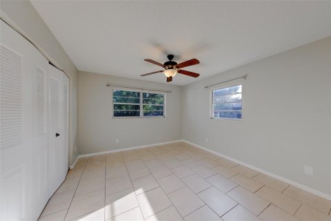 Propiedad comercial en venta en Tarpon Springs, Florida, 4 dormitorios, 156.08 m2 № 2101722 - foto 20