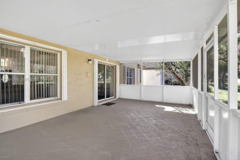 Купить виллу или дом в Купер-Сити, Флорида 4 спальни, 172.52м2, № 2028748 - фото 15