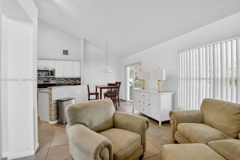 Купить виллу или дом в Купер-Сити, Флорида 4 спальни, 172.52м2, № 2028748 - фото 8