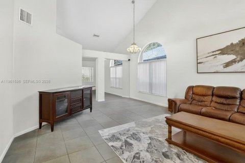 Купить виллу или дом в Купер-Сити, Флорида 4 спальни, 172.52м2, № 2028748 - фото 6