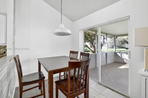 Купить виллу или дом в Купер-Сити, Флорида 4 спальни, 172.52м2, № 2028748 - фото 13