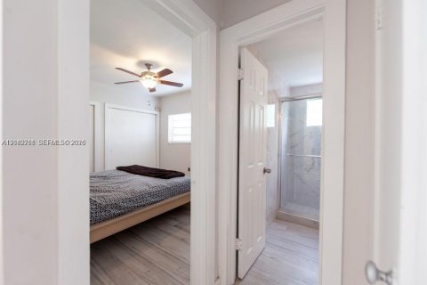 Copropriété à louer à Miami, Floride: 1 chambre, 58.34 m2 № 2240947 - photo 13
