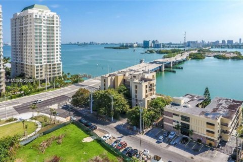 Condo à Miami, Floride, 1 chambre  № 2240947
