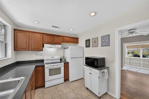 Casa en alquiler en Orlando, Florida, 2 dormitorios, 98.57 m2 № 2157603 - foto 5