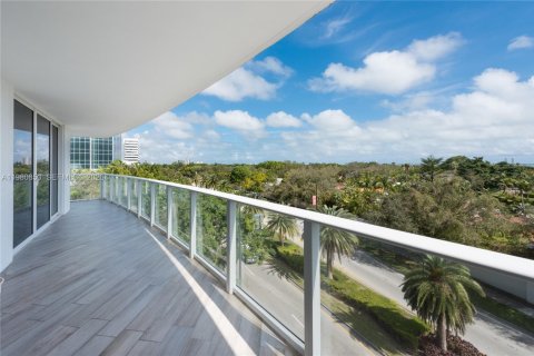 Copropriété à vendre à Miami, Floride: 2 chambres, 96.99 m2 № 2328559 - photo 3