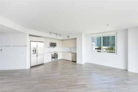 Copropriété à vendre à Miami, Floride: 2 chambres, 96.99 m2 № 2328559 - photo 5
