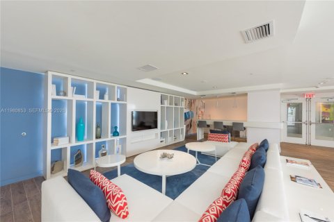 Copropriété à vendre à Miami, Floride: 2 chambres, 96.99 m2 № 2328559 - photo 20