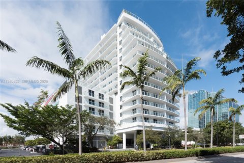 Copropriété à vendre à Miami, Floride: 2 chambres, 96.99 m2 № 2328559 - photo 24