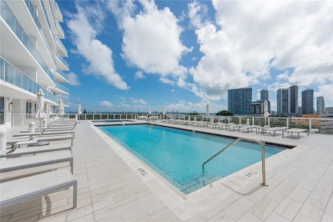 Copropriété à vendre à Miami, Floride: 2 chambres, 96.99 m2 № 2328559 - photo 15