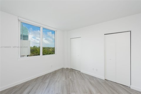 Copropriété à vendre à Miami, Floride: 2 chambres, 96.99 m2 № 2328559 - photo 12