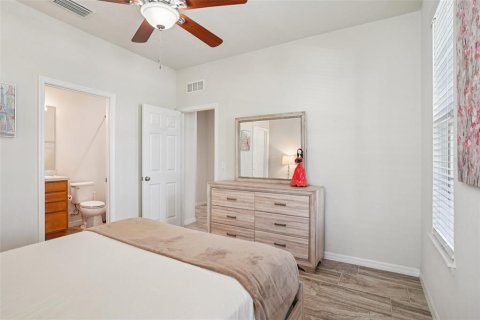 Casa en venta en Clermont, Florida, 4 dormitorios, 184.88 m2 № 1910902 - foto 24