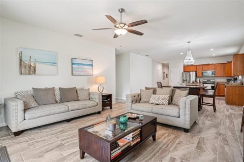 Casa en venta en Clermont, Florida, 4 dormitorios, 184.88 m2 № 1910902 - foto 9