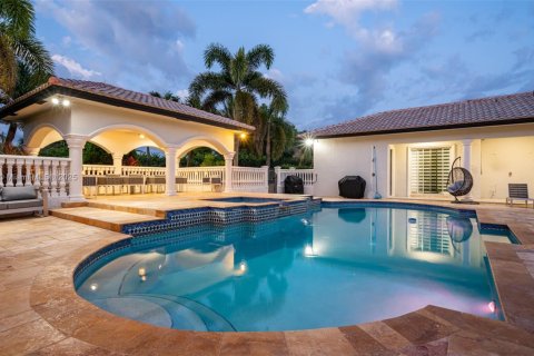 Villa ou maison à vendre à Davie, Floride: 9 chambres, 521.46 m2 № 1951100 - photo 17