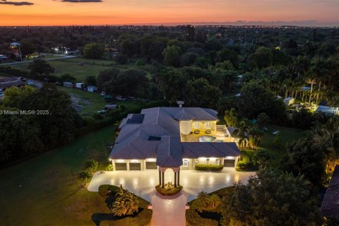 Villa ou maison à vendre à Davie, Floride: 9 chambres, 521.46 m2 № 1951100 - photo 4