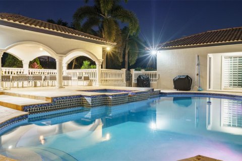 Villa ou maison à vendre à Davie, Floride: 9 chambres, 521.46 m2 № 1951100 - photo 5