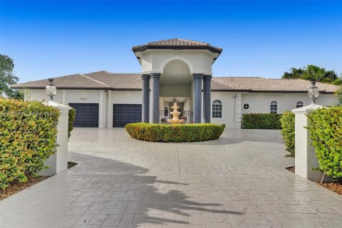 Villa ou maison à vendre à Davie, Floride: 9 chambres, 521.46 m2 № 1951100 - photo 14